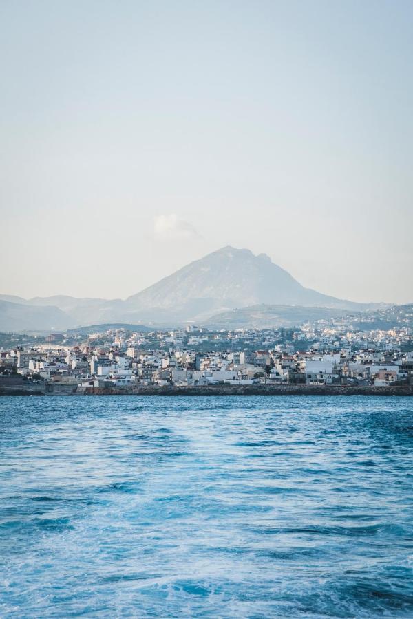 Theros By Agora Luxury Apartments In The Heart Of Heraklion Esterno foto
