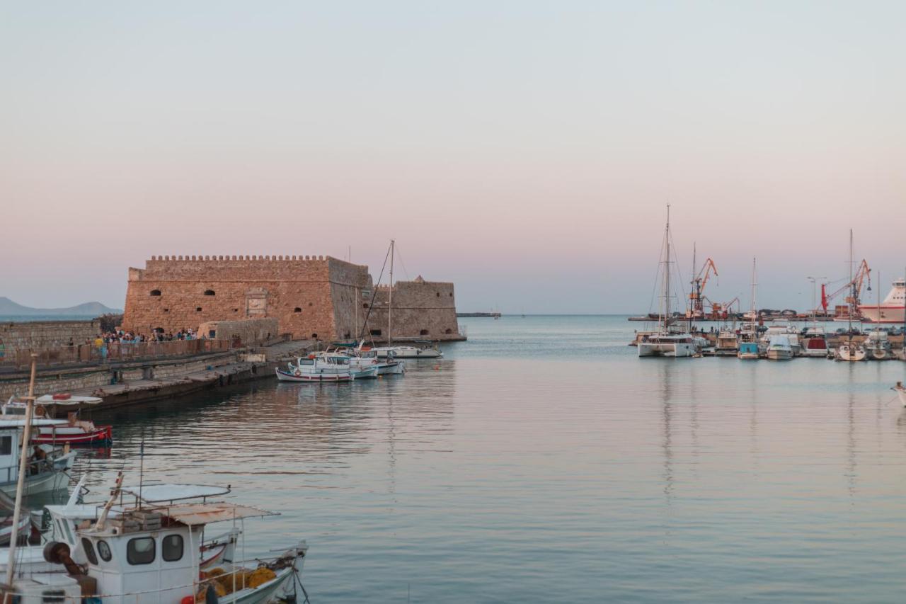 Theros By Agora Luxury Apartments In The Heart Of Heraklion Esterno foto