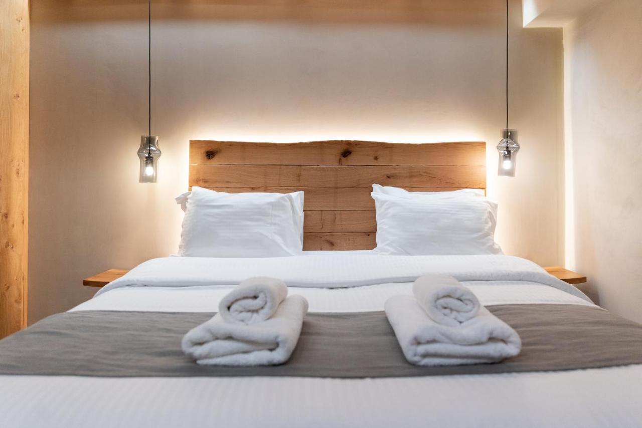 Theros By Agora Luxury Apartments In The Heart Of Heraklion Esterno foto