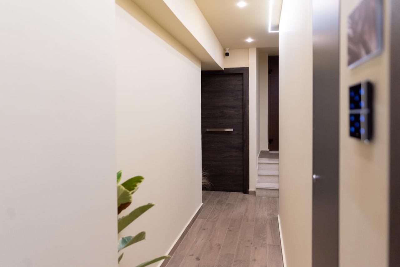 Theros By Agora Luxury Apartments In The Heart Of Heraklion Esterno foto