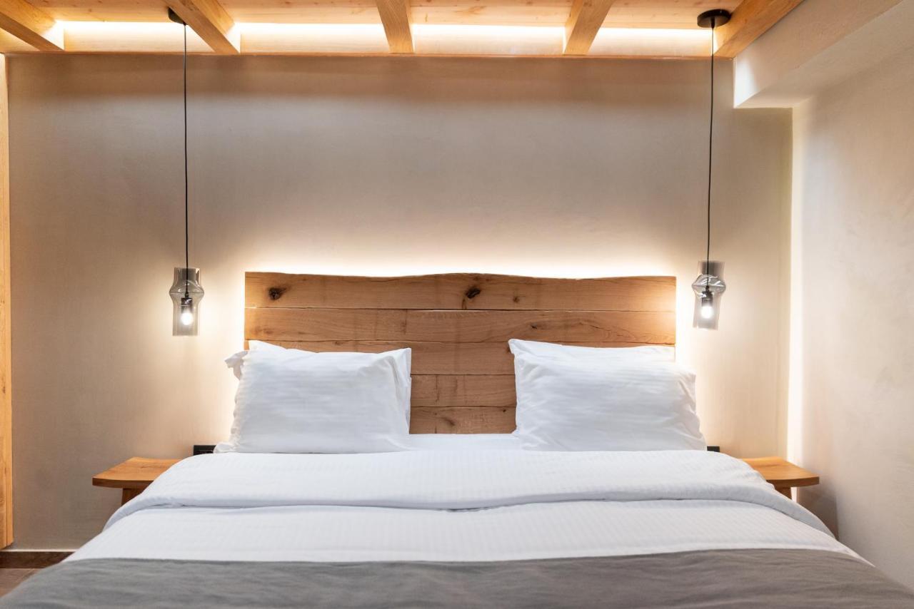 Theros By Agora Luxury Apartments In The Heart Of Heraklion Esterno foto